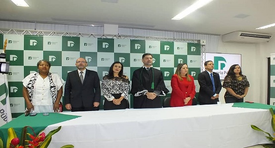 Onze novos defensores públicos tomam posse na Bahia